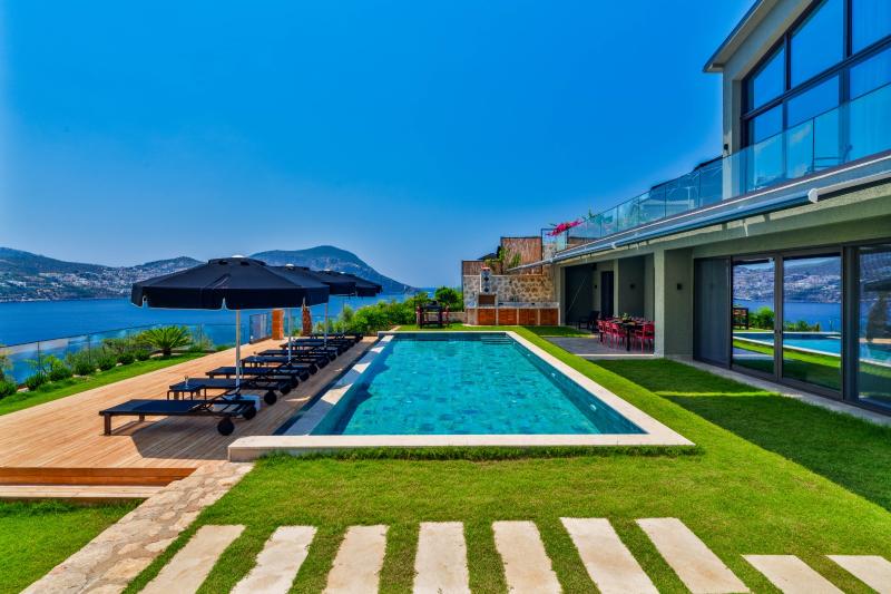 Kalkan'da Satılık Lüks Villa - 8